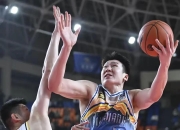 九游娱乐-关于新疆队风雨逆境下奋勇拼搏，鞠躬尽瘁拼搏的信息